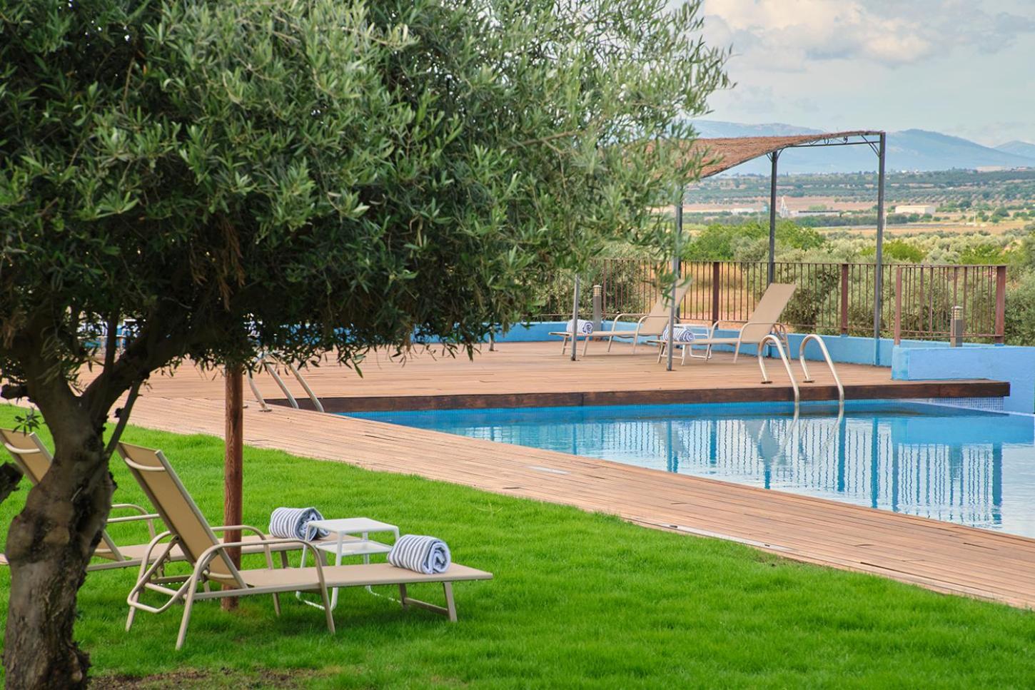 Hotel Spa Villa Nazules Chueca ภายนอก รูปภาพ