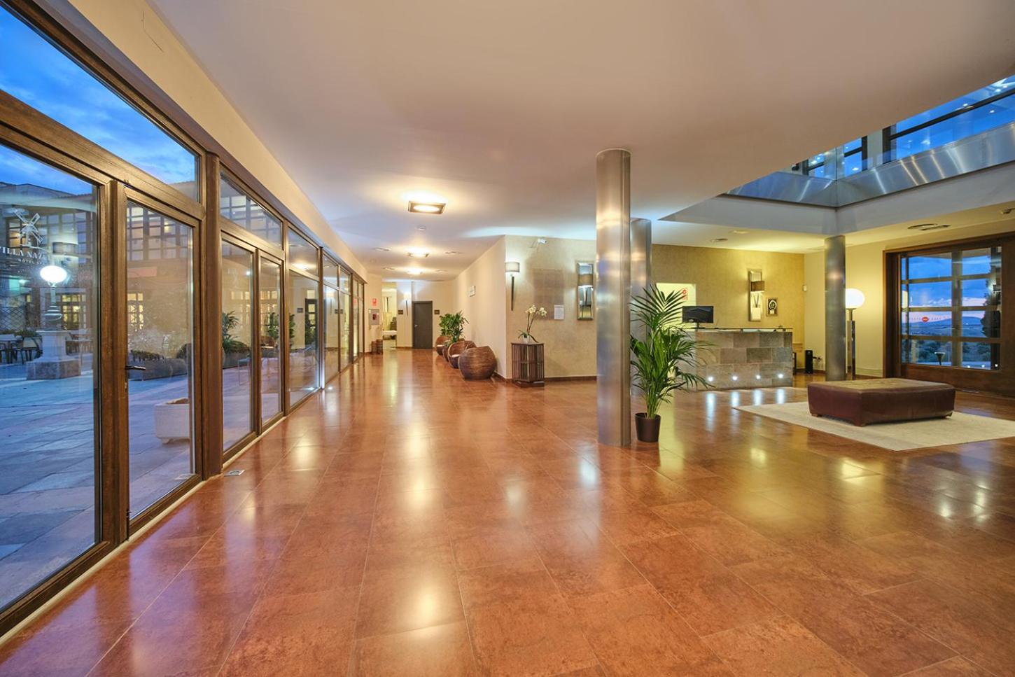 Hotel Spa Villa Nazules Chueca ภายนอก รูปภาพ