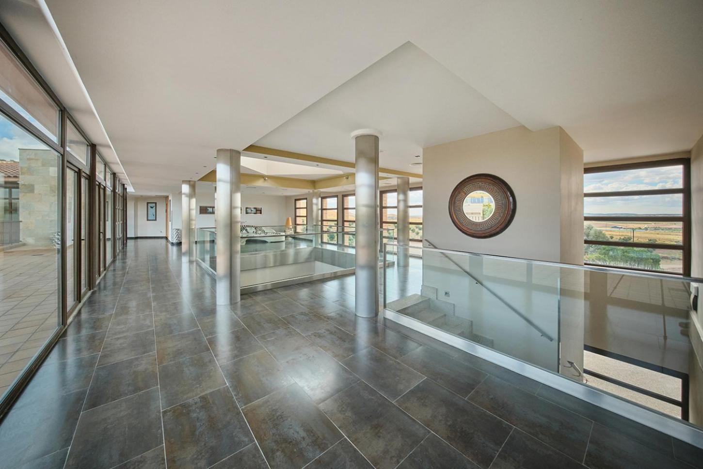 Hotel Spa Villa Nazules Chueca ภายนอก รูปภาพ