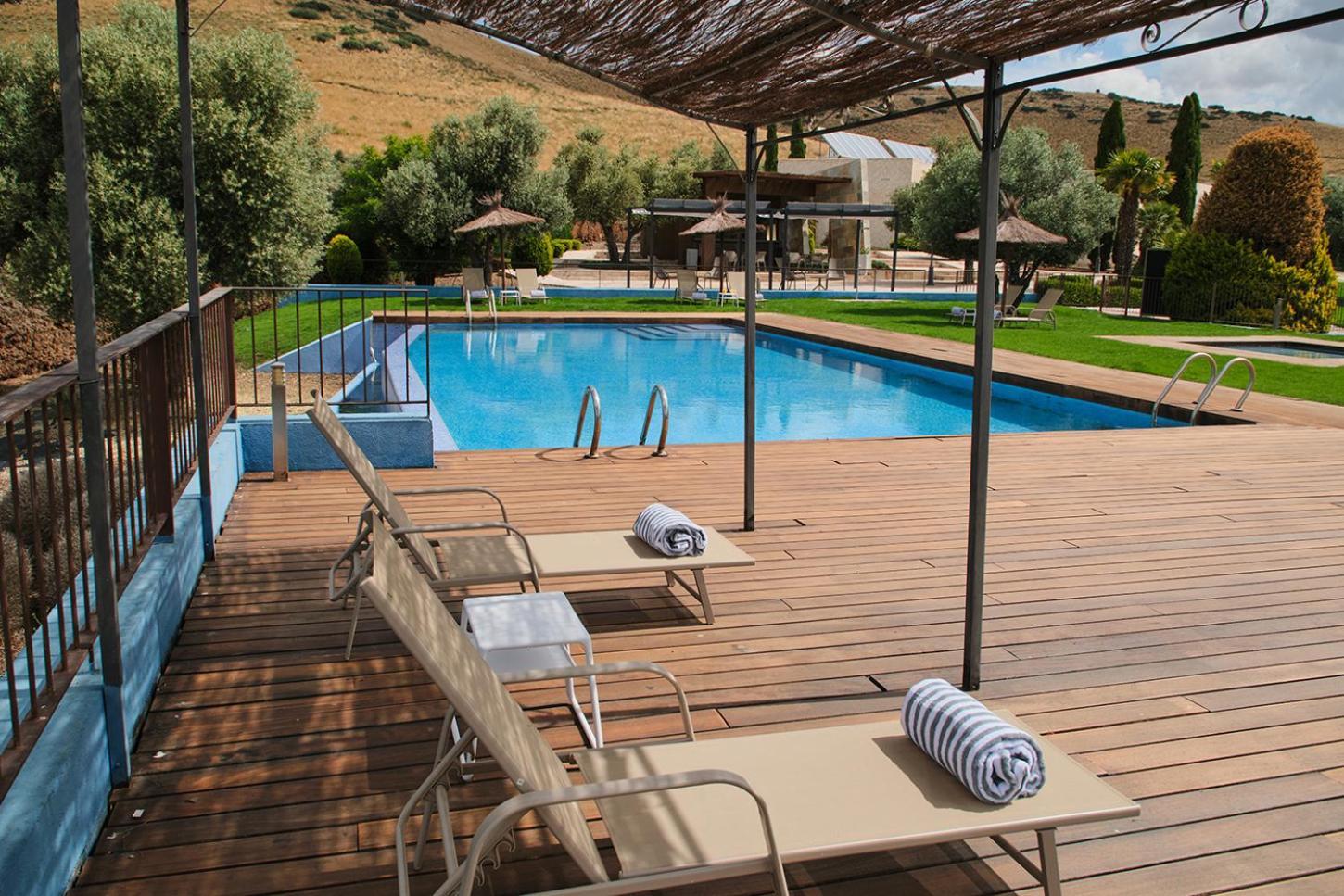 Hotel Spa Villa Nazules Chueca ภายนอก รูปภาพ
